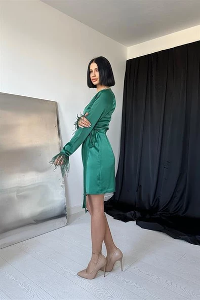 Yandan Bağlamalı Saten Elbise - Resim 2