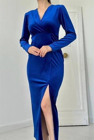 Eteği Yırtmaçlı Kruvaze Kadife Elbise - Resim 3