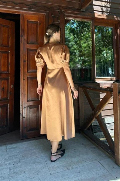 Düğme Kapamalı Saten Elbise - 6