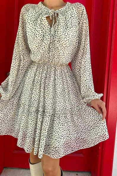 Eteği Katlı Puantiyeli Elbise - Resim 6