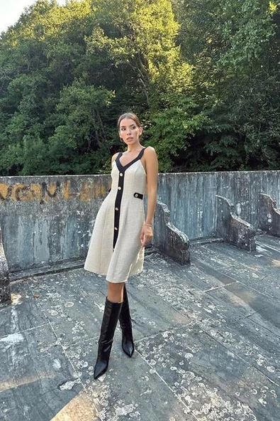 Süs Cepli Askılı Elbise - Resim 3