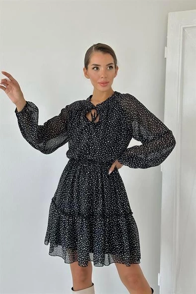 Eteği Katlı Puantiyeli Elbise - Resim 4