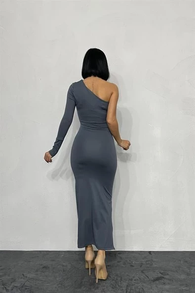 Büzgü Detaylı Tek Kol Elbise - Resim 4