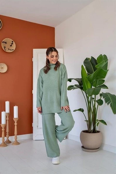 Yarım Boğazlı Fitilli Triko Takım ürün görseli 1