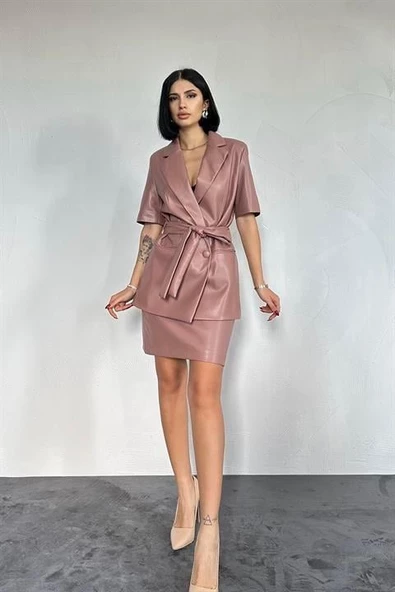 Deri Ceket ve Etek Takım