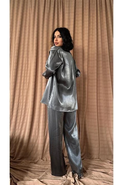 Parlak Gömlek ve Pantolon Takım - 4