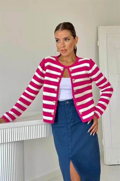 Çizgili ve Düğmeli Triko Kazak - 2