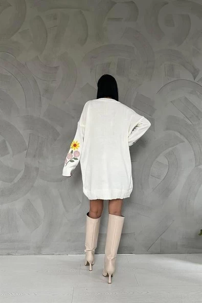 Çiçek Nakışlı Kazak - 4