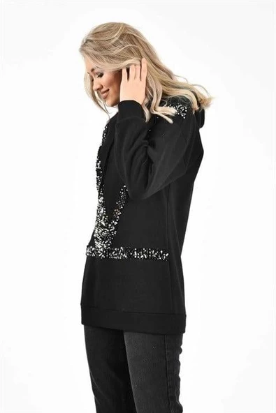 Kapüşonlu ve Siyah Pullu Sweatshirt - 4