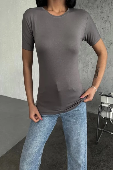 Rahat Ve Şık Kısa Kollu Bisiklet Yaka Likralı Viskon Penye Body Füme - 3