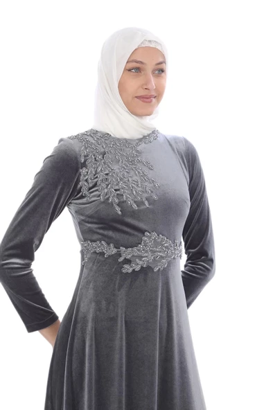 Aplike Detaylı Kadife Tesettür Abiye Elbise 694-Gri - Resim 2