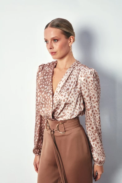 Kruvaze Desenli Bodysuit - TAŞ-VİZON