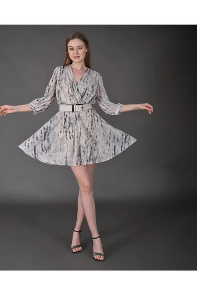 Modatalika Kadın Yeni Sezon Mini Boy Desenli Truvakar Kol Kemer Detaylı Mini Elbise - Resim 7