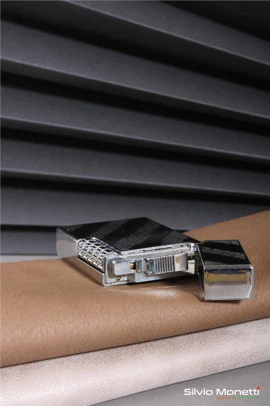 Silvio Monetti Gümüş Özel Tasarım Kapaklı Model Gazlı Çakmak 24CSM812ATR05 - Resim 5