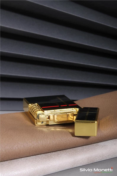 Silvio Monetti Siyah Kırmızı Özel Tasarım Kapaklı Model Gazlı Çakmak 24CSM812ATR04 - Resim 5