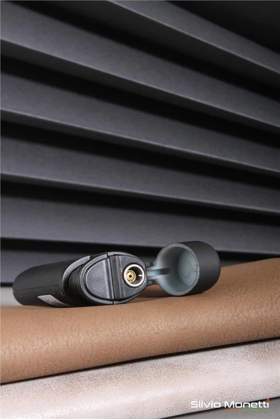 Silvio Monetti Siyah Kapaklı Özel Tasarım Gazlı Çakmak 24CSM911DPR01 - Resim 2