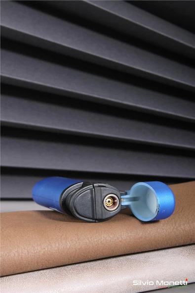 Silvio Monetti Mavi Kapaklı Özel Tasarım Gazlı Çakmak 24CSM911DPR03 - Resim 3