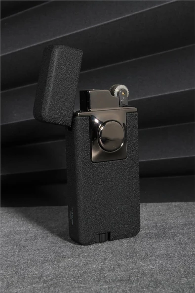 Silvio Monetti  Siyah Renk Pürmüzlü Ve Alevli Çift Başlıklı Düğmeli Gazlı Çakmak  24CSM868TR01 ürün görseli 1