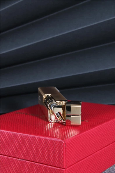 Silvio Monetti  Altın Renk Kapaklı Özel Tasarım Gazlı Çakmak  24CSM901TR05 - Resim 3