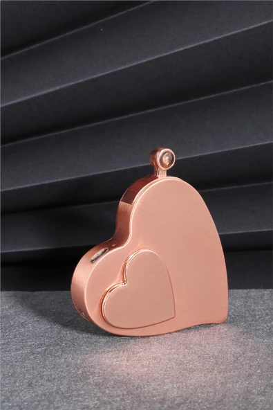 Silvio Monetti  Rose Renk Kalp Şeklinde Özel Tasarım 100 Dilde Seni Seviyorum Yazan Şarjlı Çakmak  24CSM880MR02 ürün görseli