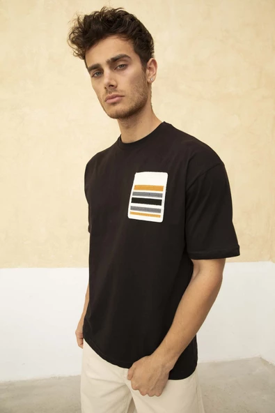 Erkek Sol Cep Detaylı Regular Fit Bisiklet Yaka T-Shirt - 4