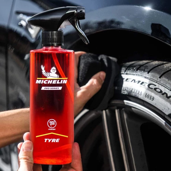 Michelin MC33573 500ml PRO Serisi Lastik ve Trim Parlatıcı, Koruyucu ve Yenileyici Sprey - 2