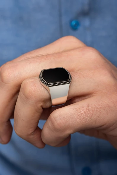 Siyah Oniks Taşlı 925 Gümüş Erkek Yüzük ürün görseli