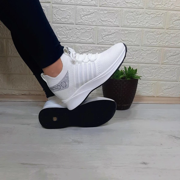 M.P 1669 Beyaz İçten Gizli Topuk (7cm) Taşlı Bayan Spor Ayakkabı