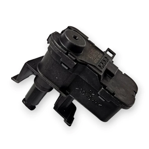 Seat Leon 2013-2016 Yakıt Depo Kapak Kilit Motoru 7P0810773D - 5