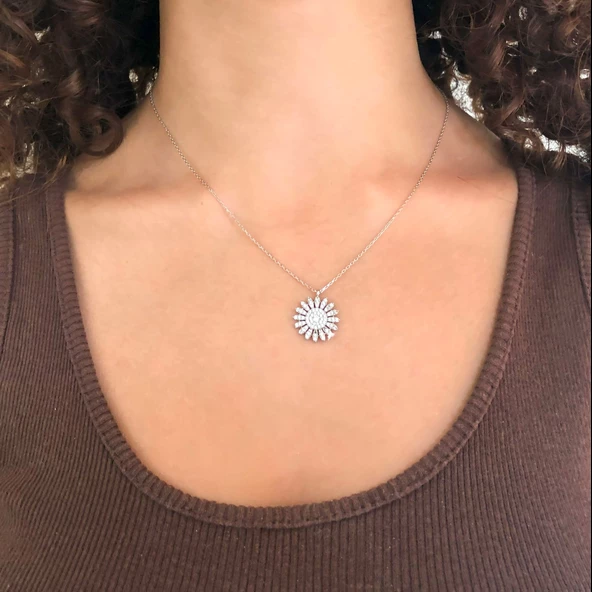 Zirkon Taşlı Papatya Model Gümüş Kolye GK-320 - Resim 2