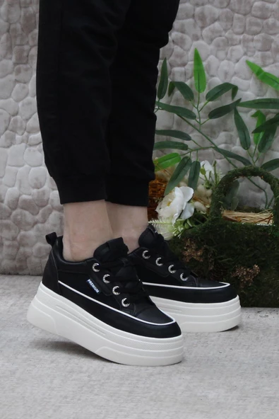 M.P 241 1664 Premıum Rahat Orijinal Ürün Kalın Taban Sneaker Kadın Ayakkabı ürün görseli