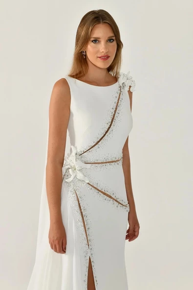 Alfa Beta Çiçek ve Aksesuarlı Yırtmaçlı Şallı Uzun Abiye Elbise - 4