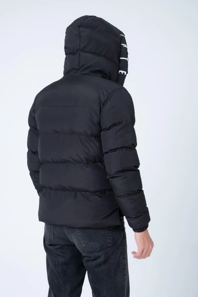 Erkek Kapüşonlu Age Of State Baskılı Şişme Mont Siyah - Resim 4