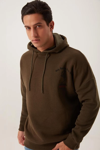 Erkek 3 İplik Pamuklu İçi Polarlı Ön Arka Baskılı Oversize Kapüşonlu Haki Sweatshirt - Resim 8