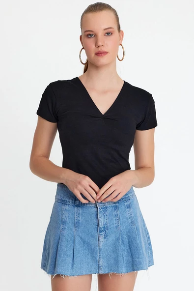 Kadın V Yaka Basic T-shirt  Siyah - Resim 11