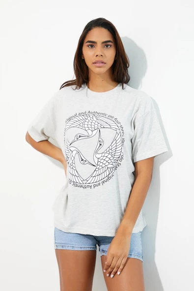 Kadın Baskılı Oversize T-shirt Gri - Resim 6