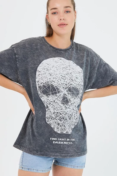Kadın Parça Boya Baskılı Oversize Basic T-shirt  Antrasit - 4