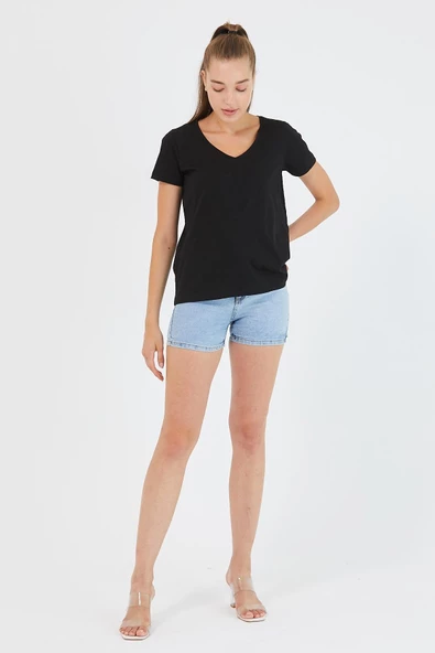 Kadın %100 Pamuk V Yaka Regular Kalıp T-shirt Siyah - 2