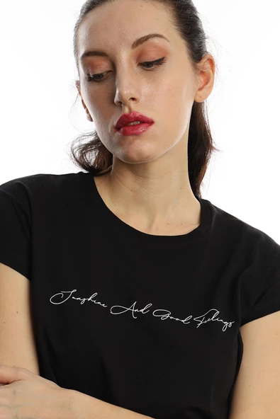 Kadın Bisiklet Yaka Baskılı Crop Tişört Siyah - Resim 4