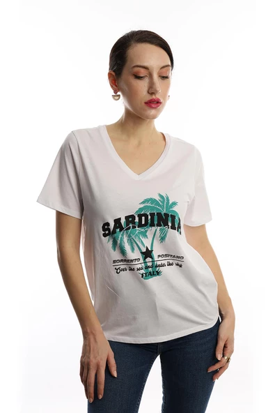 Kadın V Yaka Sardinia Baskılı Regular Fit Tişört Beyaz - Resim 2