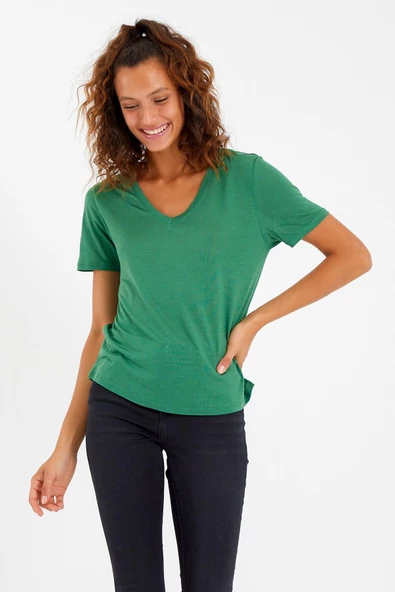 Kadın Tencel Kumaş V Yaka Parçalı T-shirt  Yeşil - 2