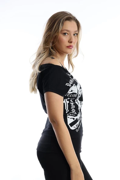 Kadın Kuru Kafa Baskılı Geniş Yakalı T-shirt  Siyah - 3