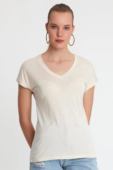 Kadın Bambu Kumaş V Yaka T-shirt  Bej