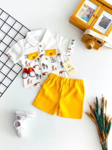 Neşeli Bebekler Safari Baskılı Ouncak Dürbünlü Gömlek Şort Takım Sarı