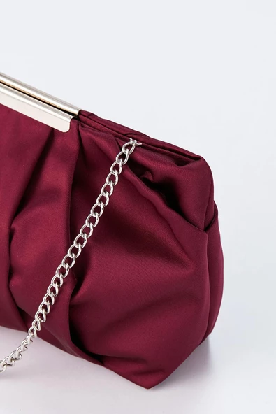 Bordo Zincir Askılı Pileli Saten Kadın Clutch - 4