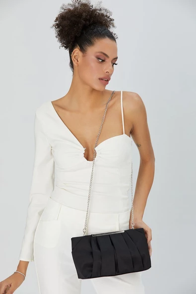 Siyah Zincir Askılı Pileli Saten Kadın Clutch - 2