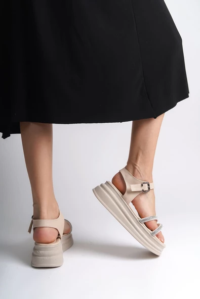 ZLOHE Kalın Tokalı Taşlı Şeritli Ortopedik Taban Kadın Sandalet KT Krem - 3