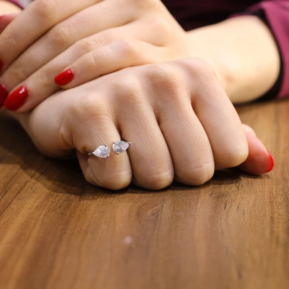 925 Ayar Gümüş Çiftli Damla Taşlı Yüzük ürün görseli