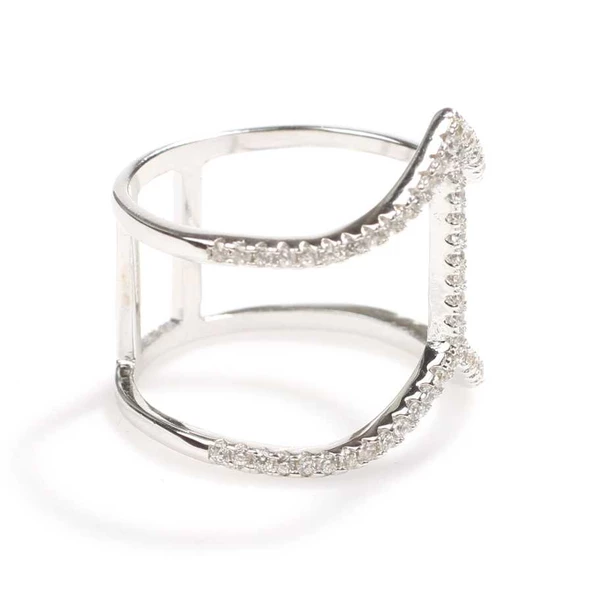 925 Ayar Gümüş Beyaz Renkli V Şekilli Tasarım Yüzük - Resim 6