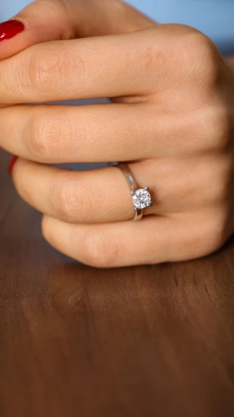 Gümüş 1 ct Görünümlü Tektaş Yüzük - Resim 7